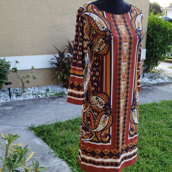 Relaxed dress - Picture 3 of 7